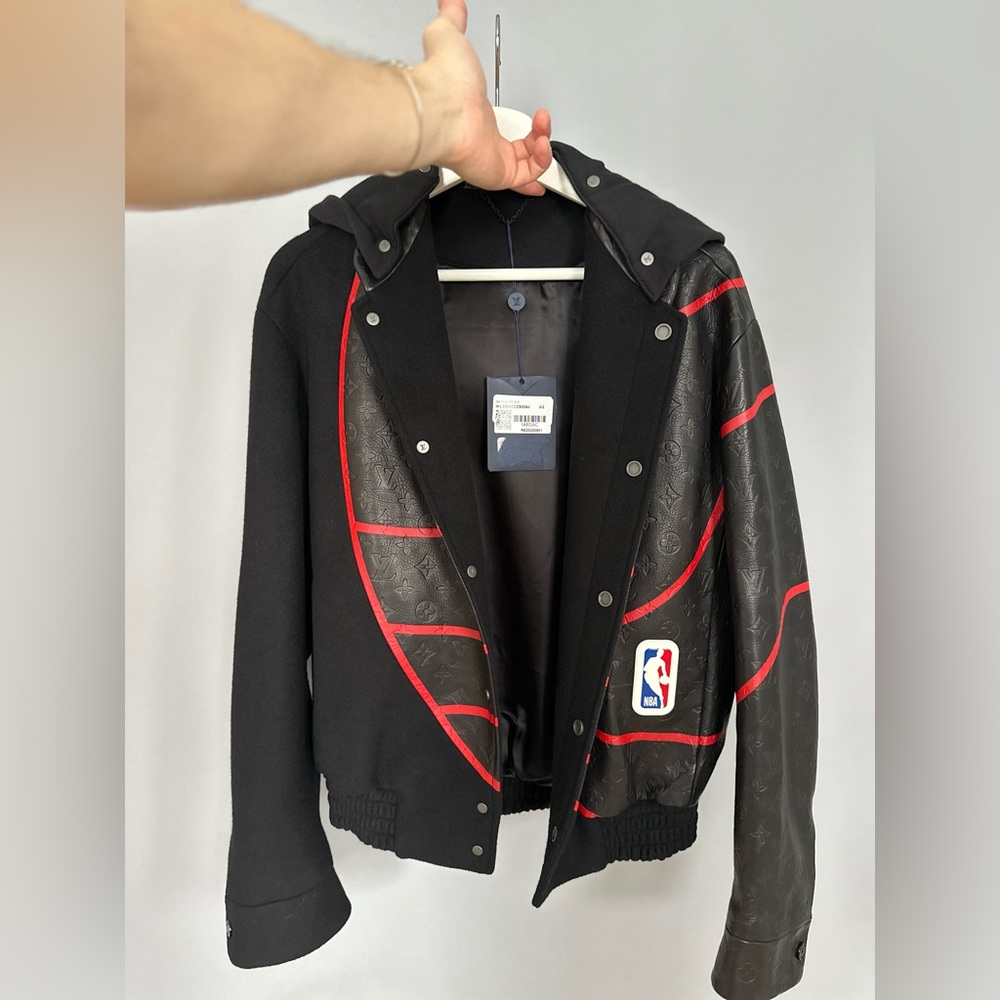 Louis Vuitton × NBA
2021 Graphic Print Moto Jacket w/ Tags